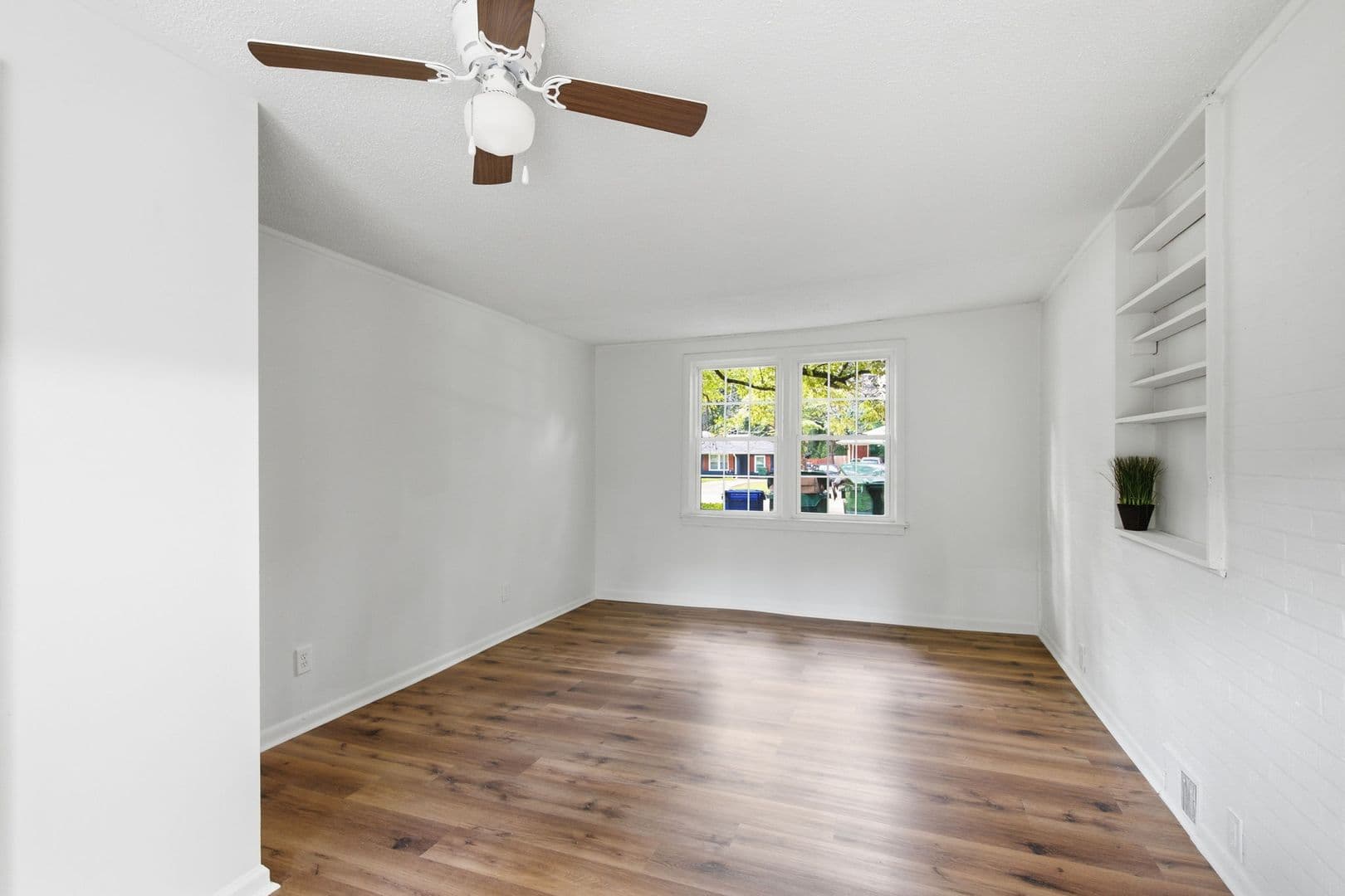 Decatur House: 2801 Mitchell Drive