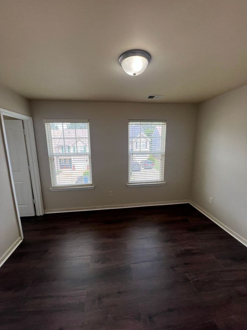 Lawrenceville House: 373 Lobdale Falls Drive