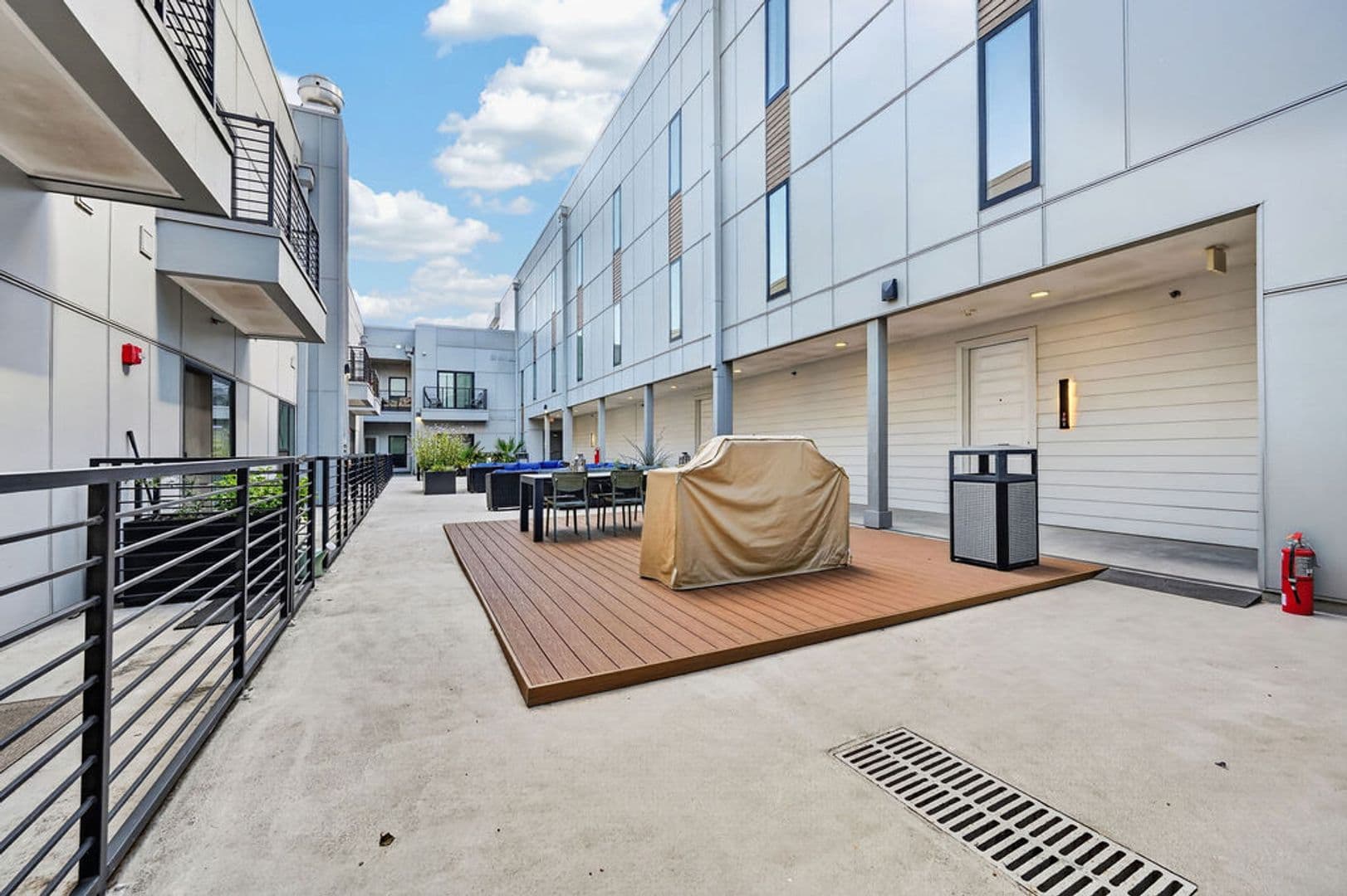 Austin Condo: 2220 Webberville Rd -210