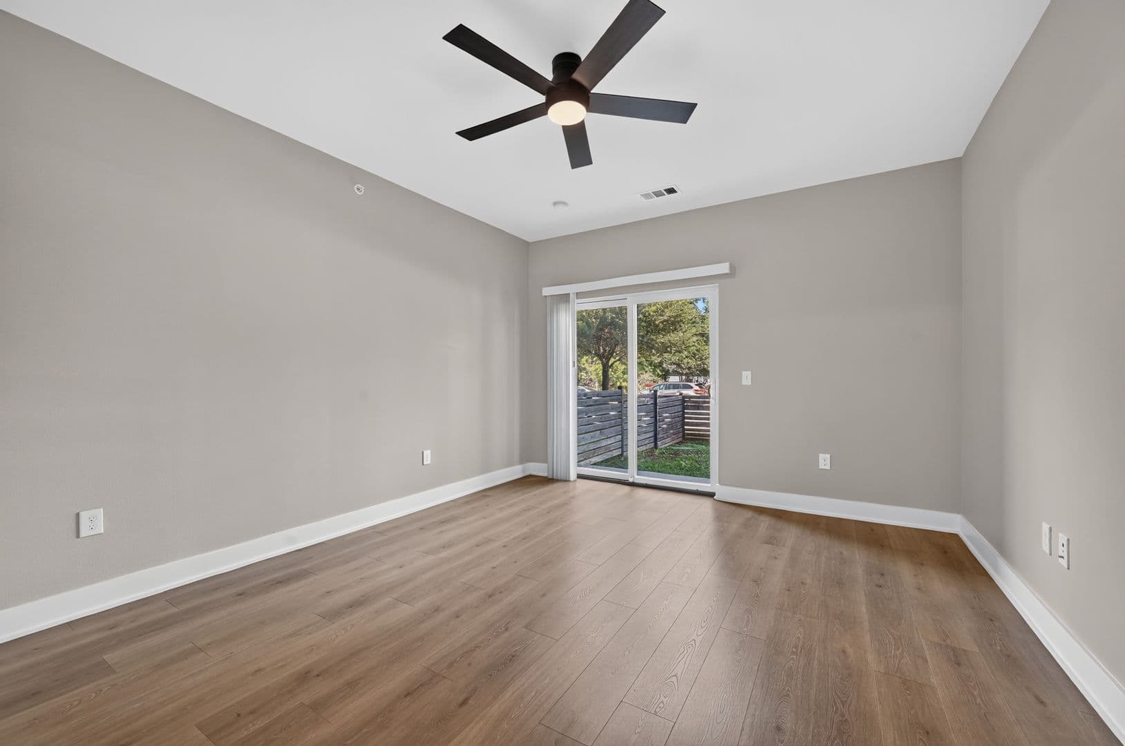 Austin Condo: 3101 Govalle Ave Unit 102
