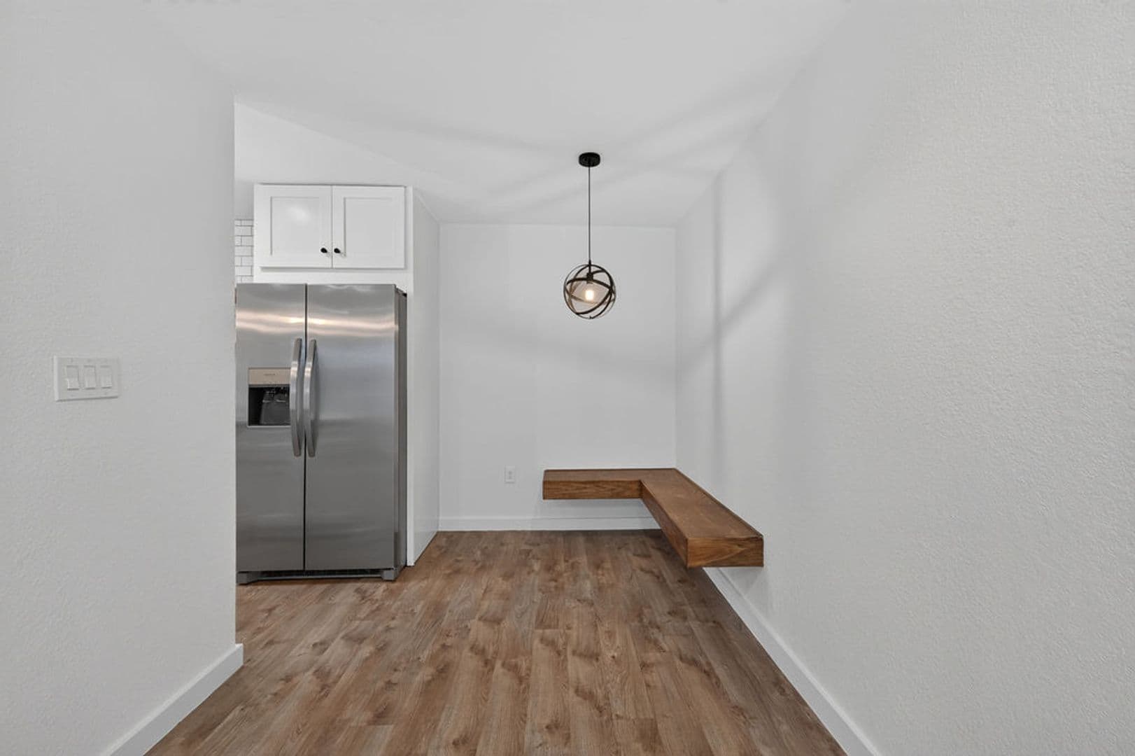 Austin House: 2124 Burton DR