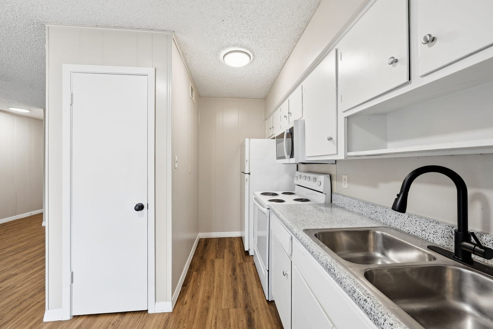 Austin Apartment: 620 W. 51st