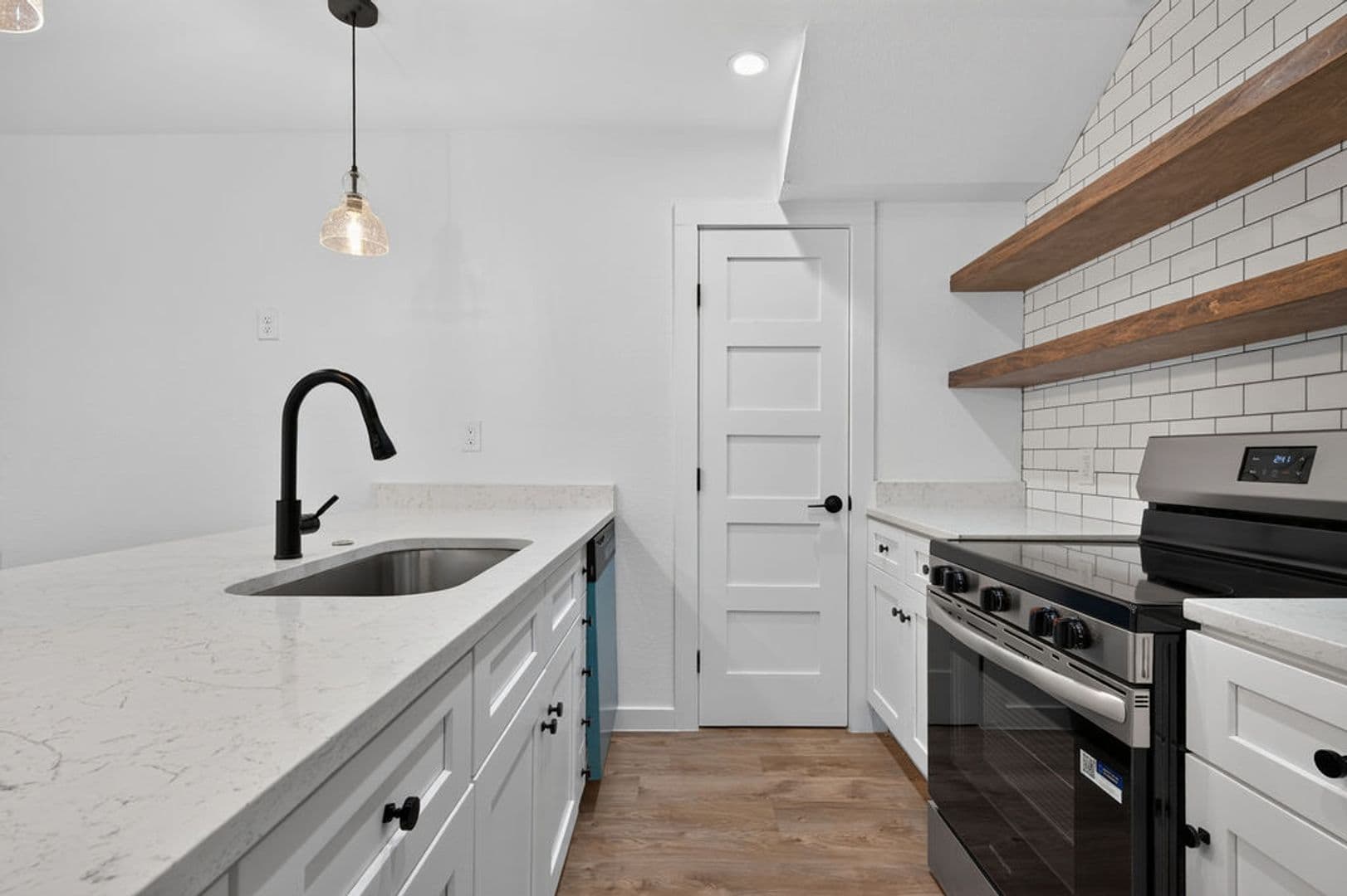 Austin House: 2124 Burton DR