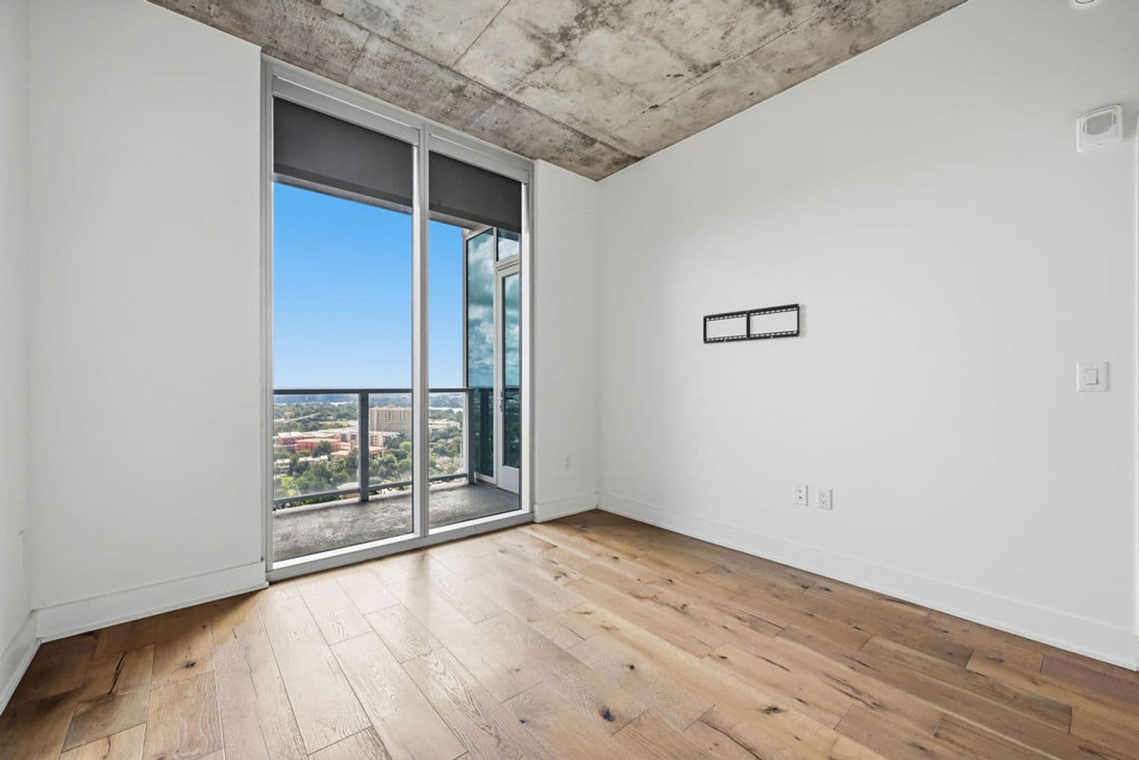 Austin Condo: 48 East Avenue #2506
