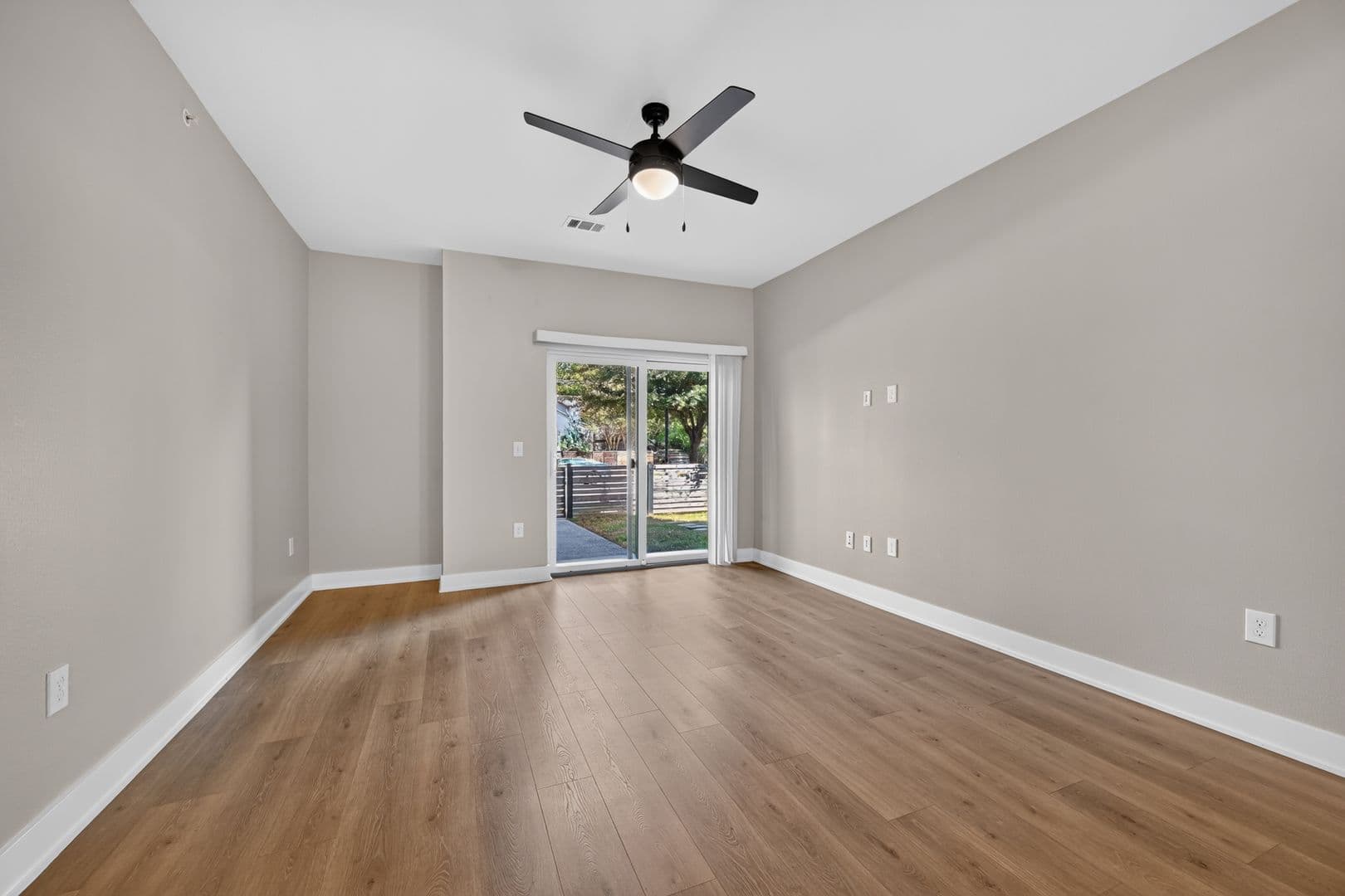 Austin Condo: 3101 Govalle Ave Unit 102