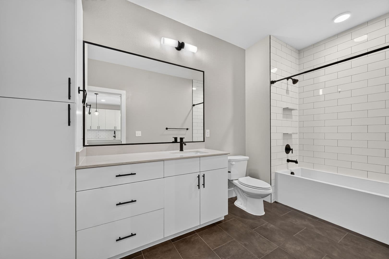 Austin Condo: 3101 Govalle Ave Unit 102