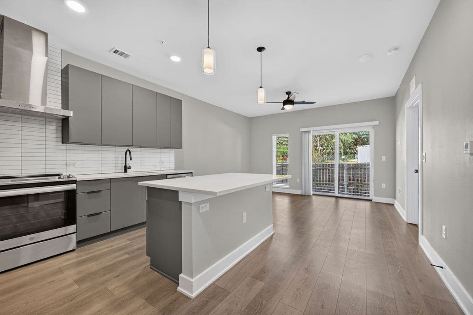 Austin Condo: 2220 Webberville Rd -210