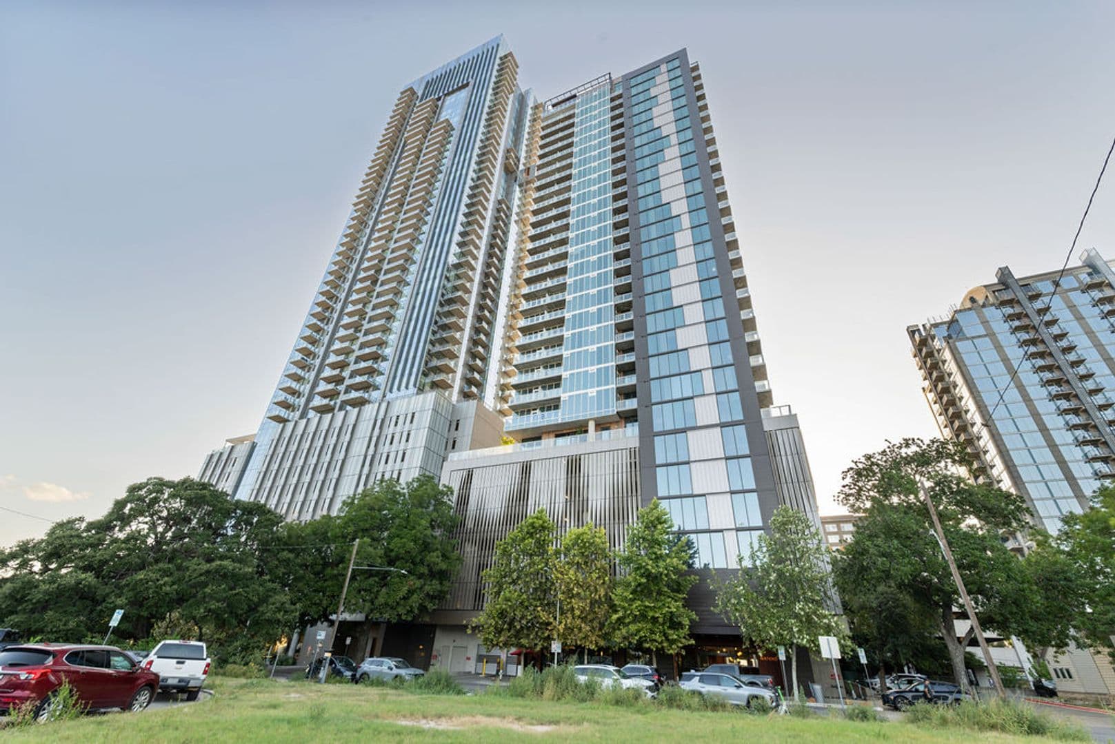 Austin Condo: 48 East Avenue #2506