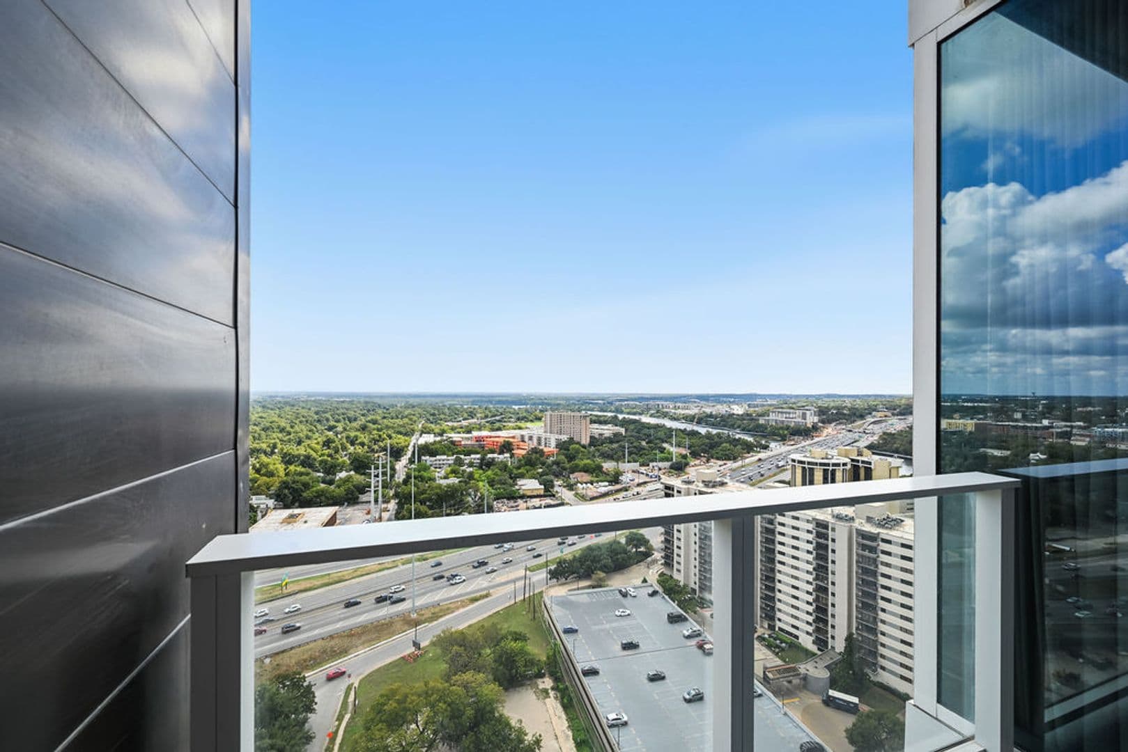 Austin Condo: 48 East Avenue #2506