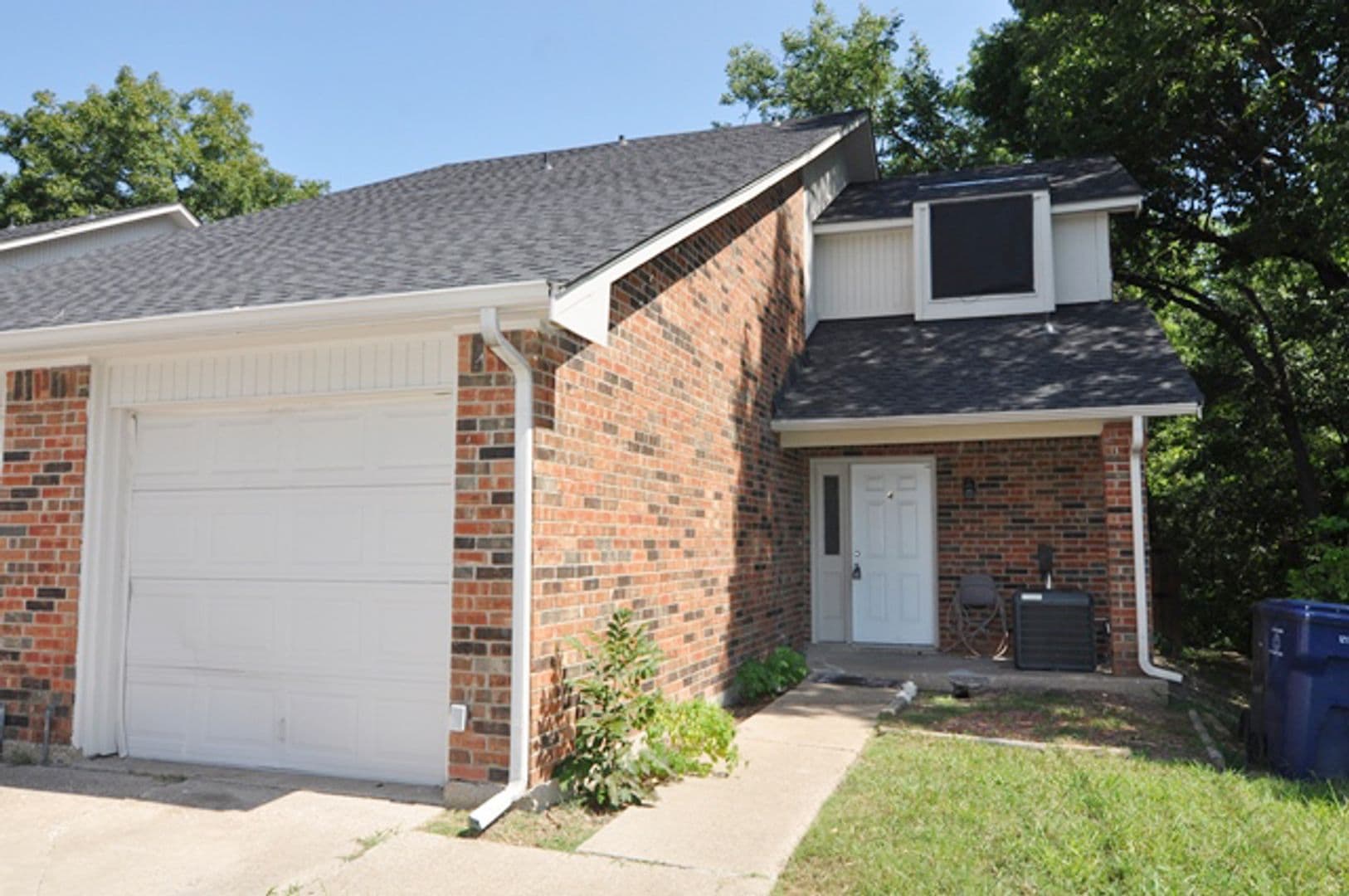 Garland Apartment: 5502 Loving Drive