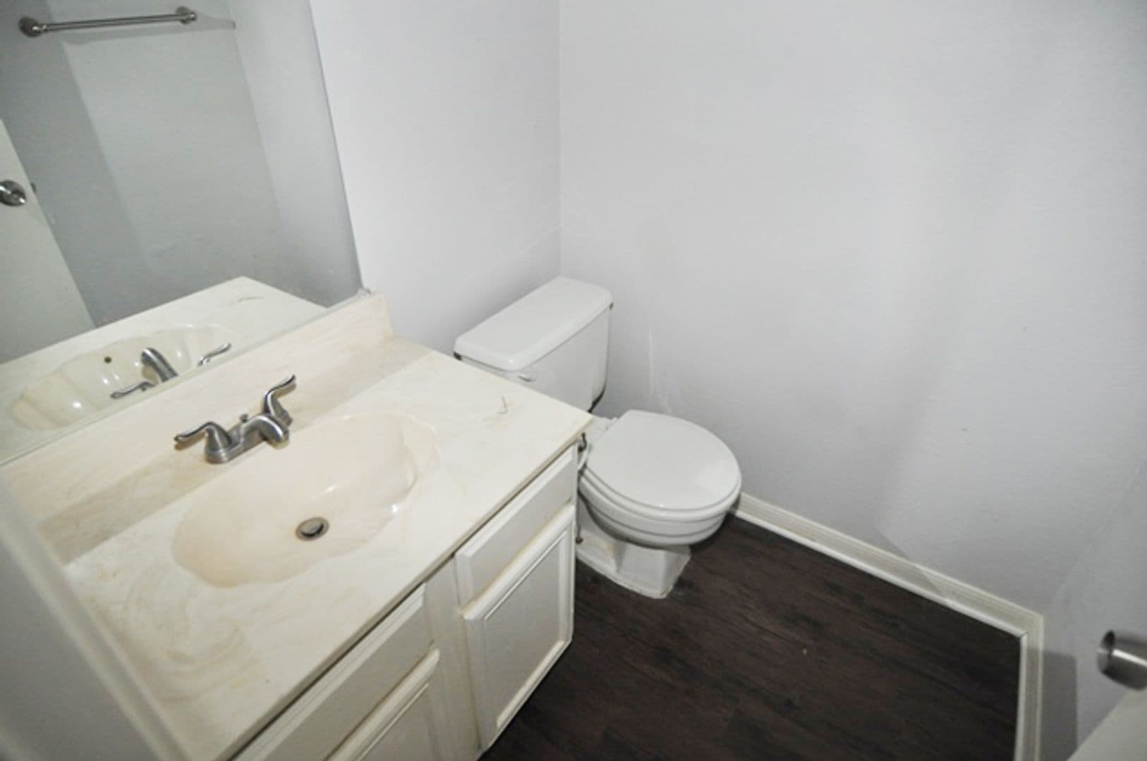 Garland Apartment: 5502 Loving Drive