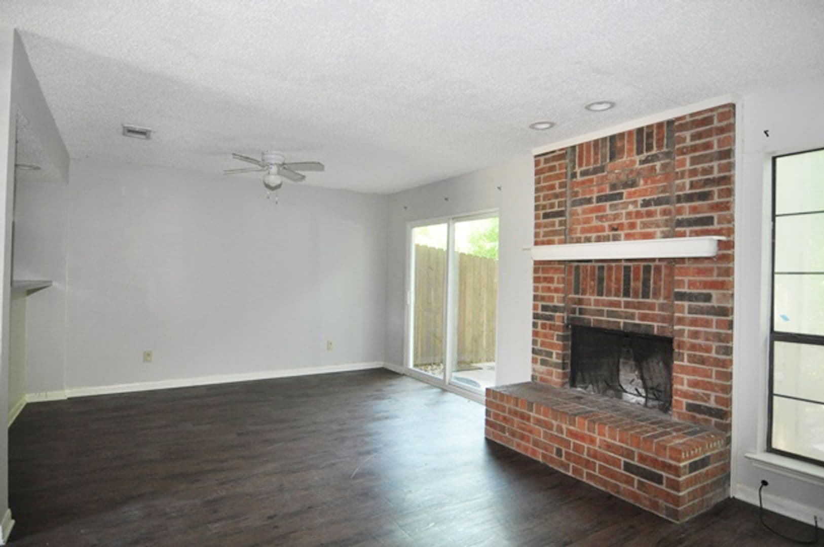Garland Apartment: 5502 Loving Drive