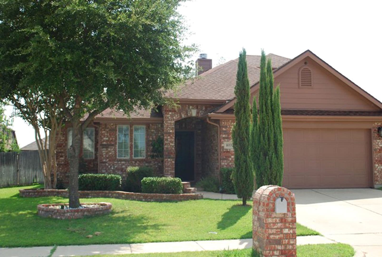 Fort Worth House: 10332 Bear Creek Trail