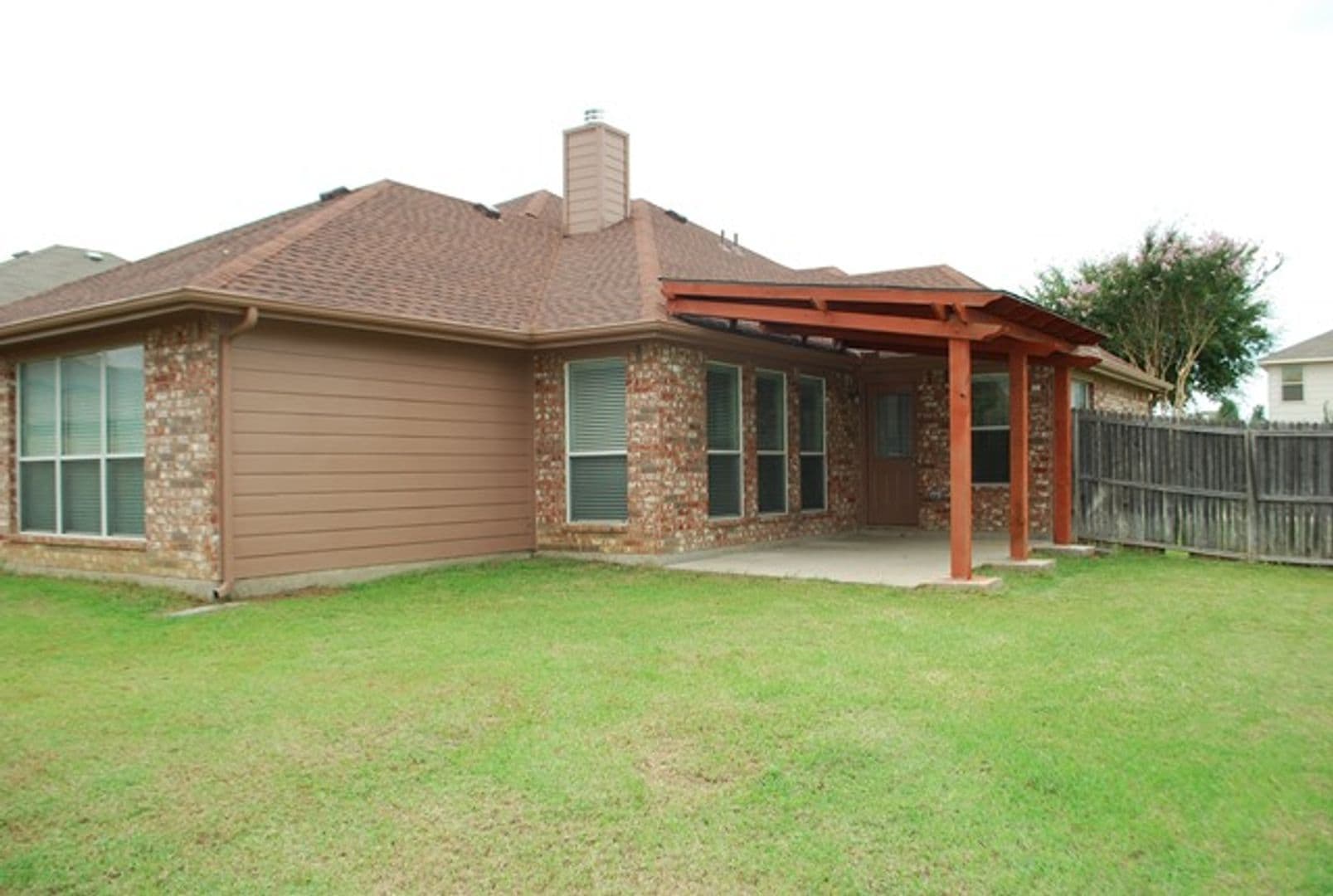 Fort Worth House: 10332 Bear Creek Trail