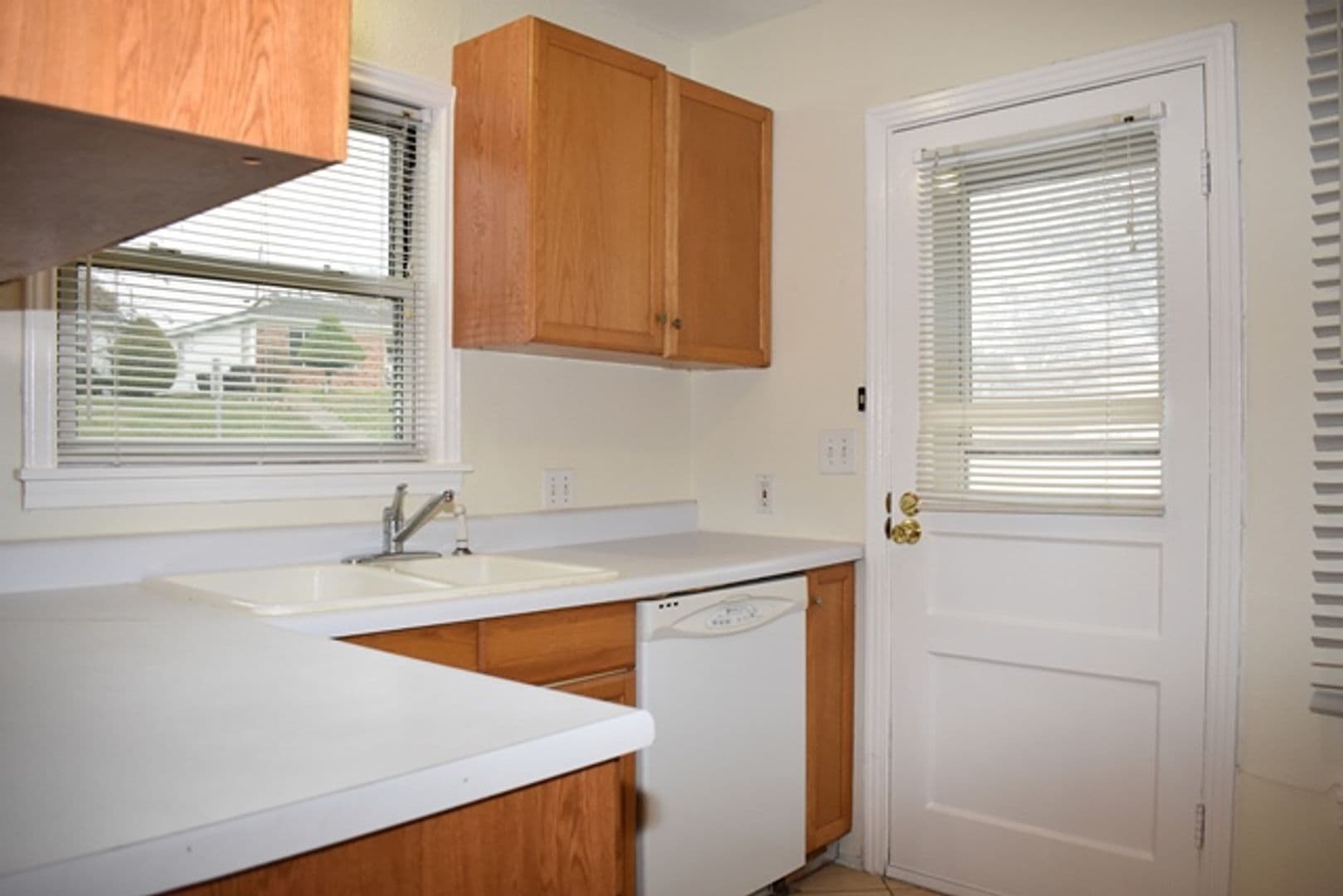 Fort Worth House: 3833 Dexter Avenue