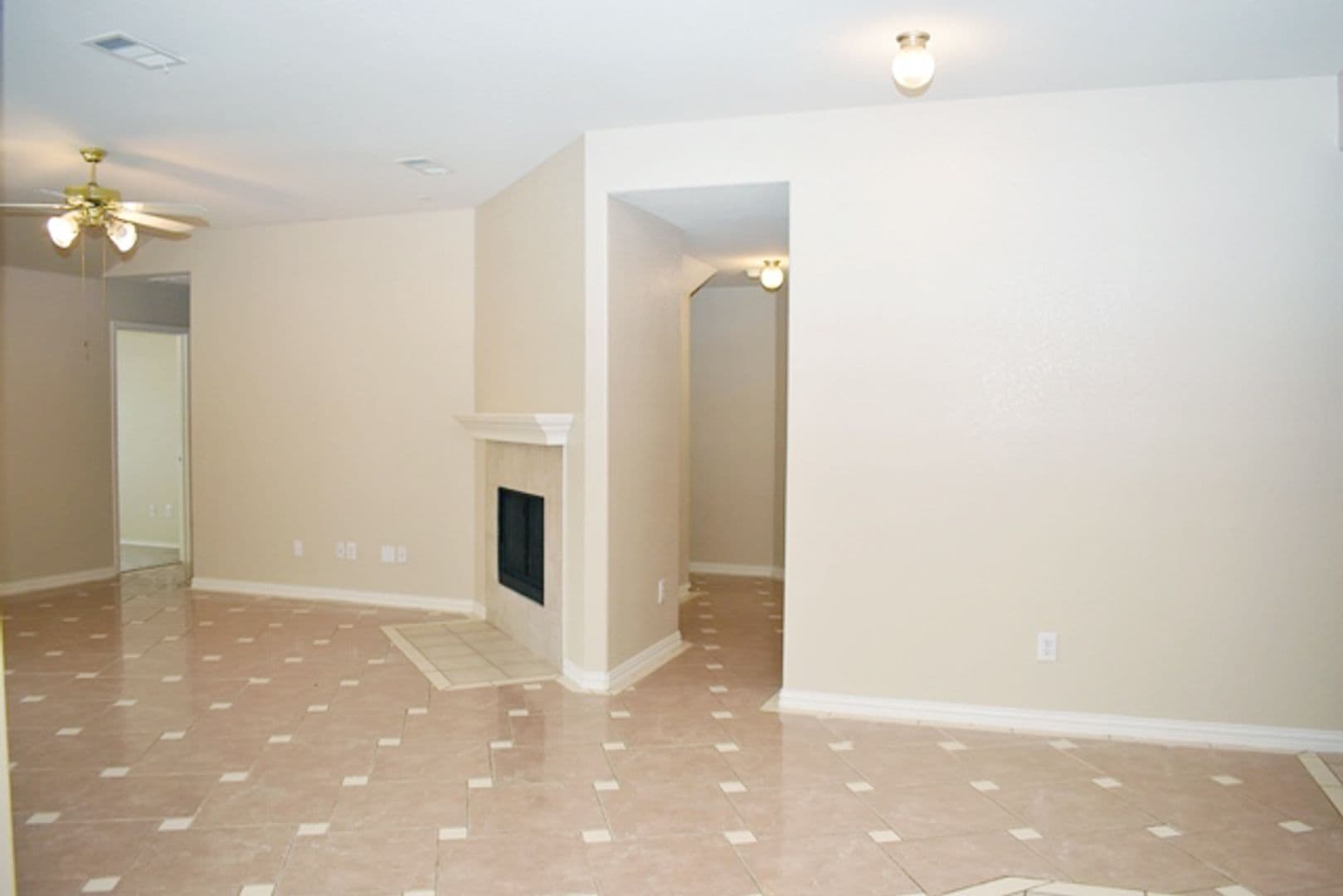 Fort Worth House: 10332 Bear Creek Trail