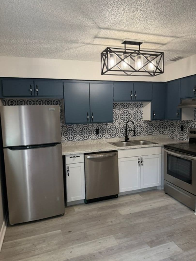 Vero Beach Apartment: 1505 40th Ave