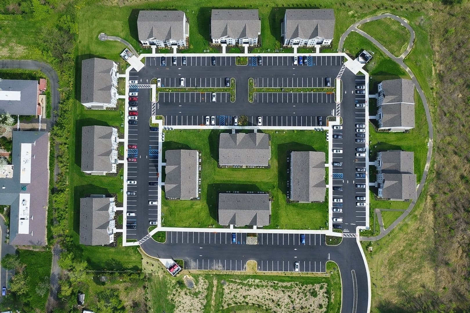 Burlington Township Apartment: 106 Whaler Way