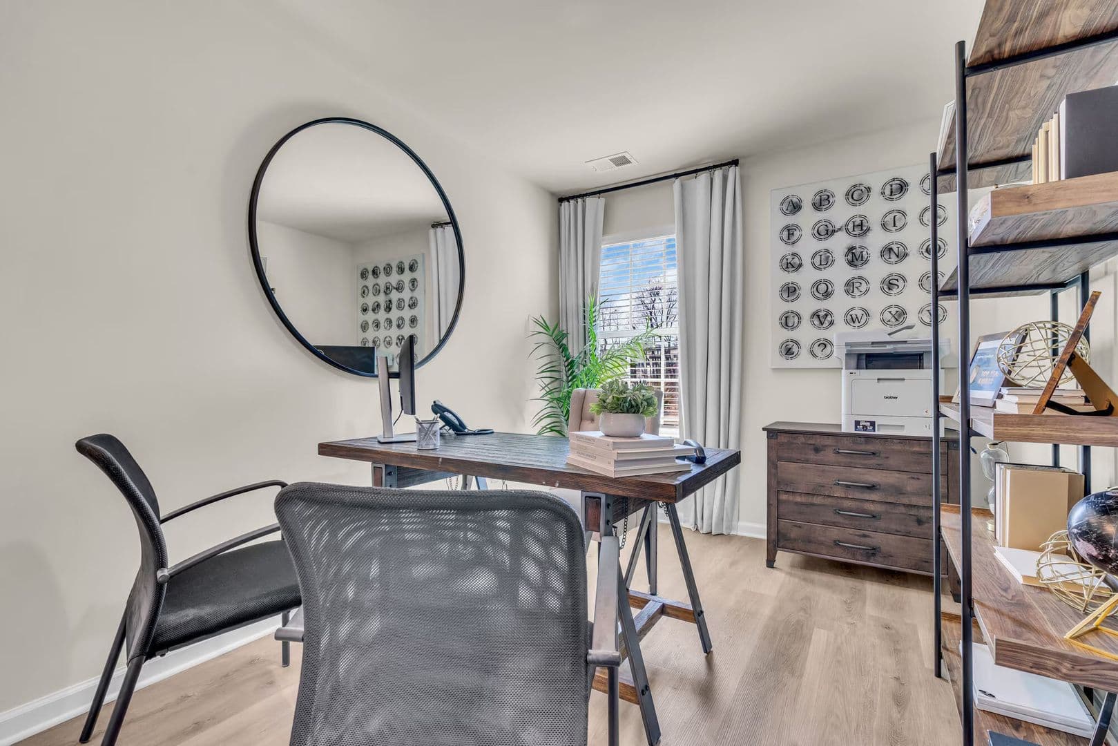 Burlington Township Apartment: 106 Whaler Way