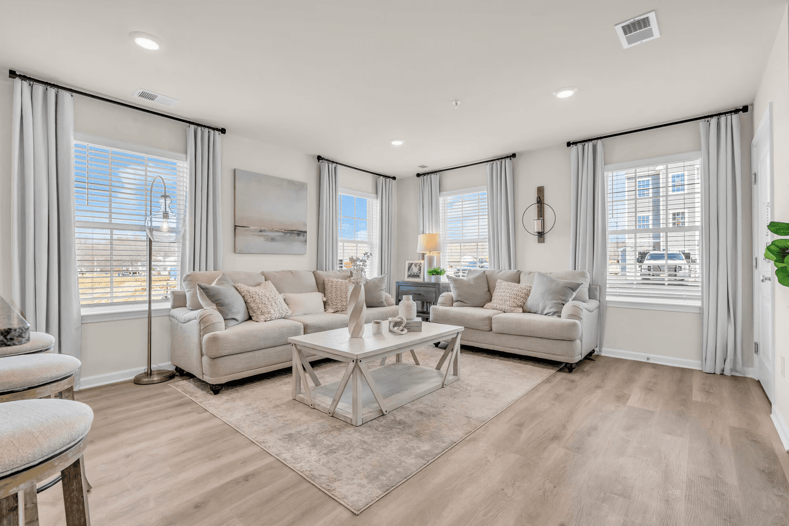 Burlington Township Apartment: 106 Whaler Way