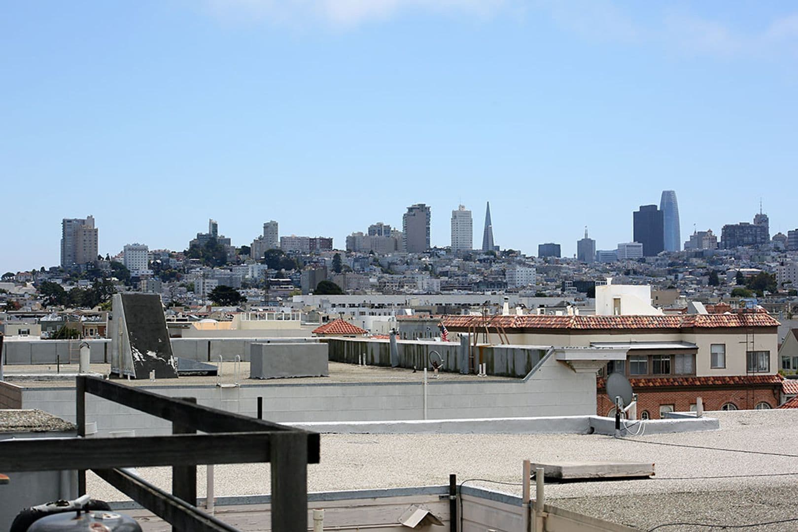 San Francisco House: 2250 North Point Street, #7