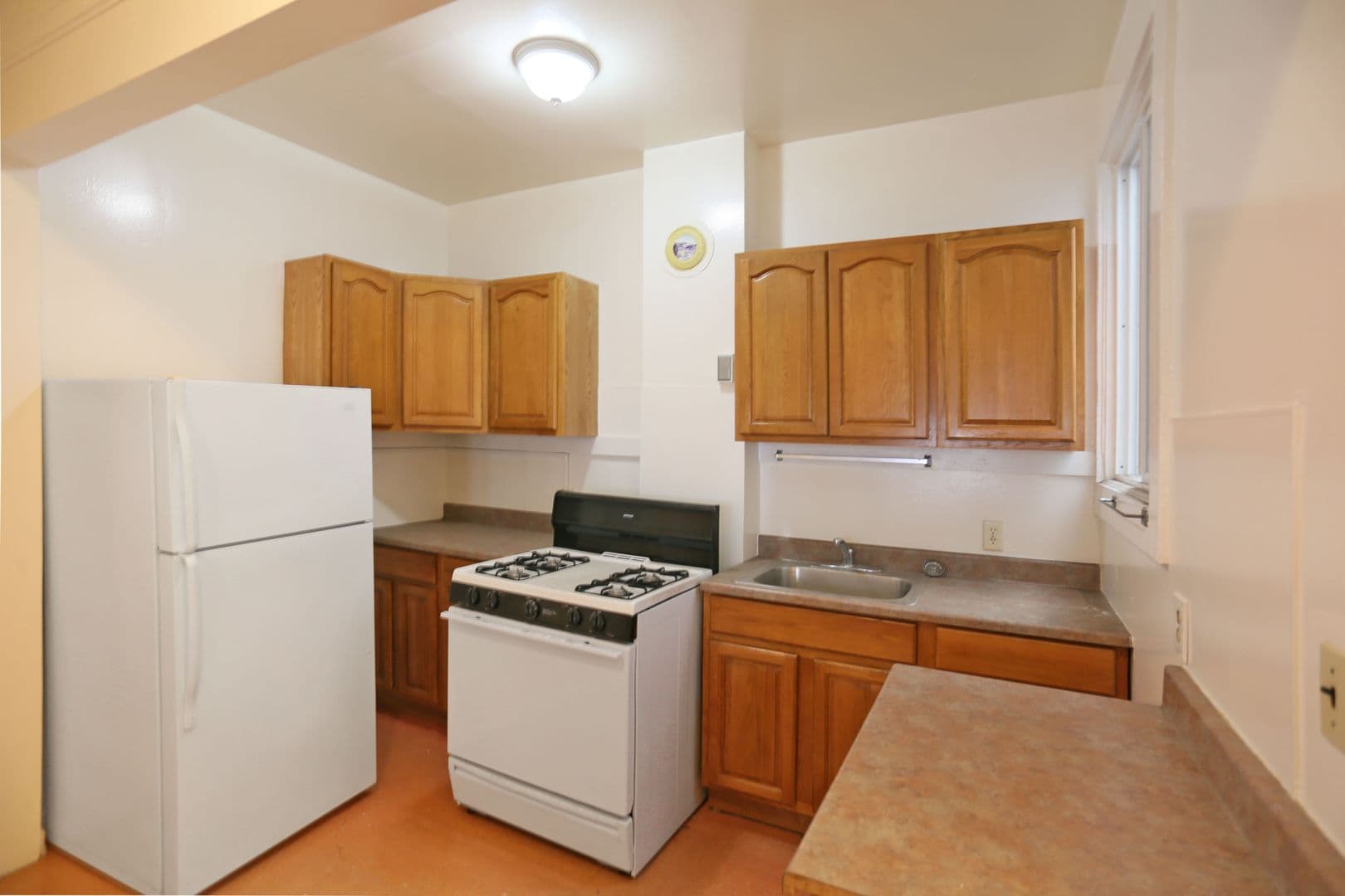 San Francisco House: 660 Bush Street #502