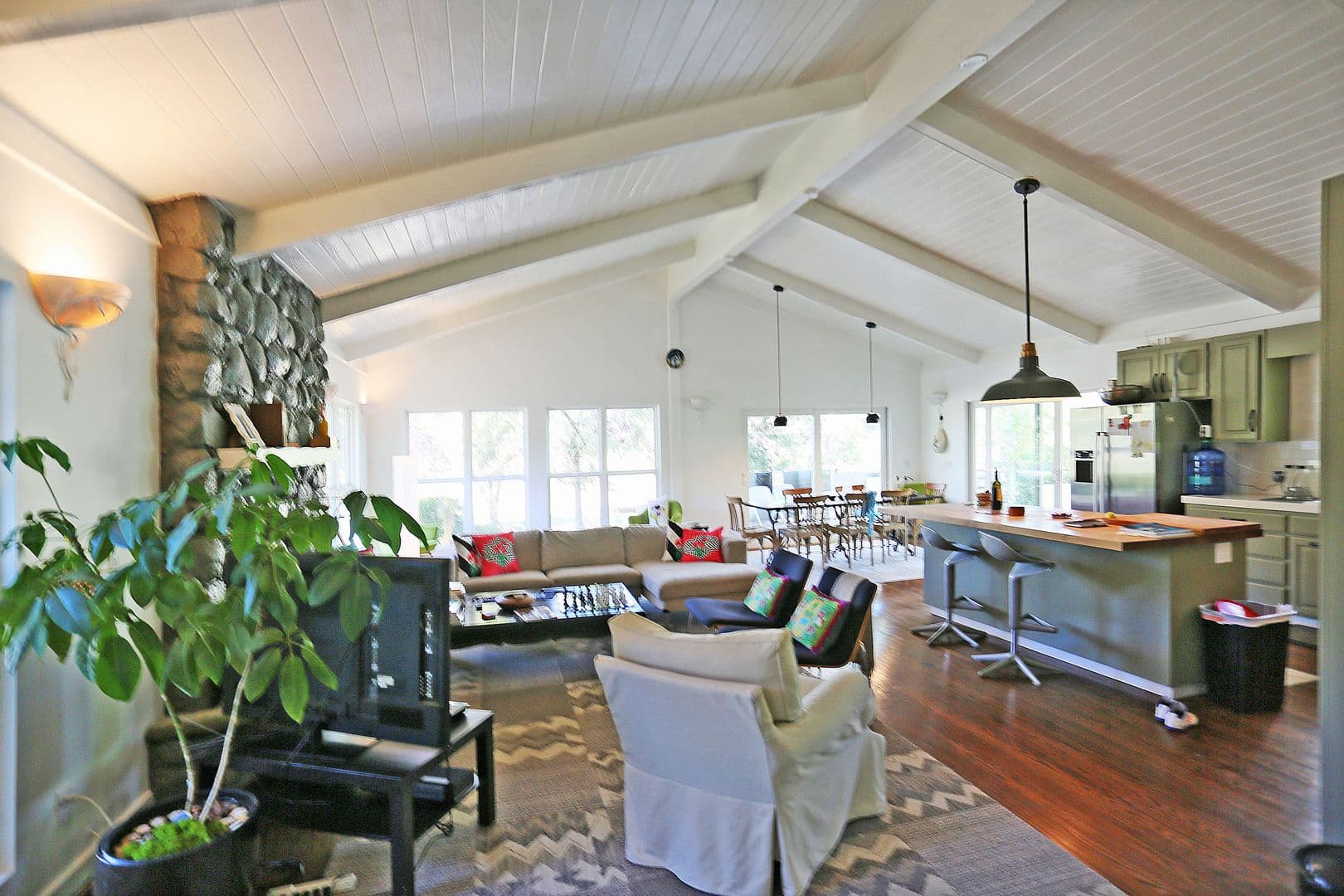 Healdsburg House: 14950 Chalk Hill Road
