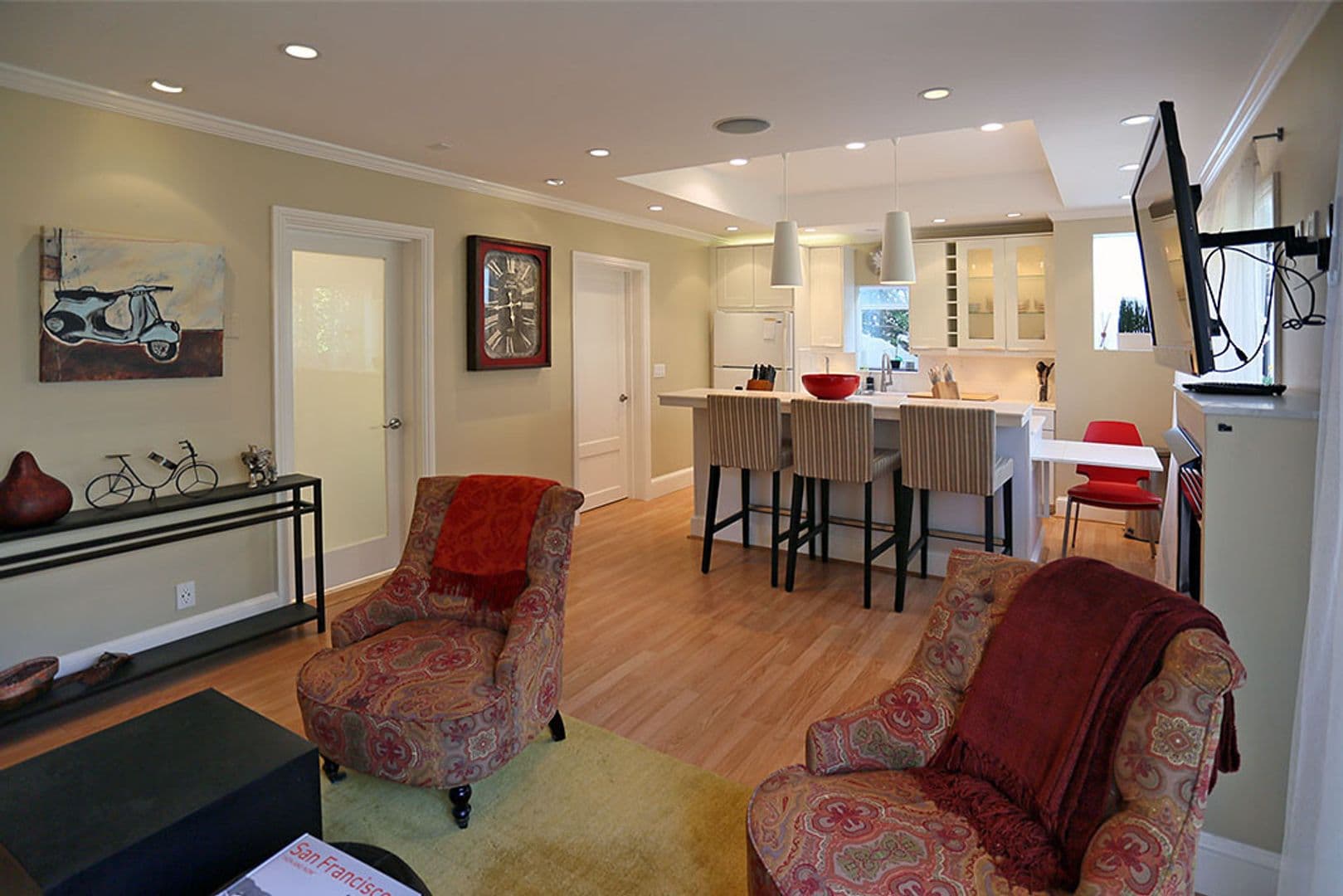 San Francisco House: 2250 North Point Street, #7