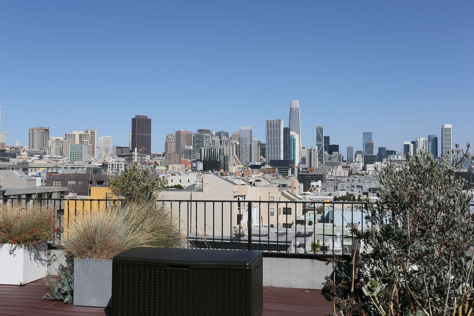 San Francisco House: 252 9th Street #304