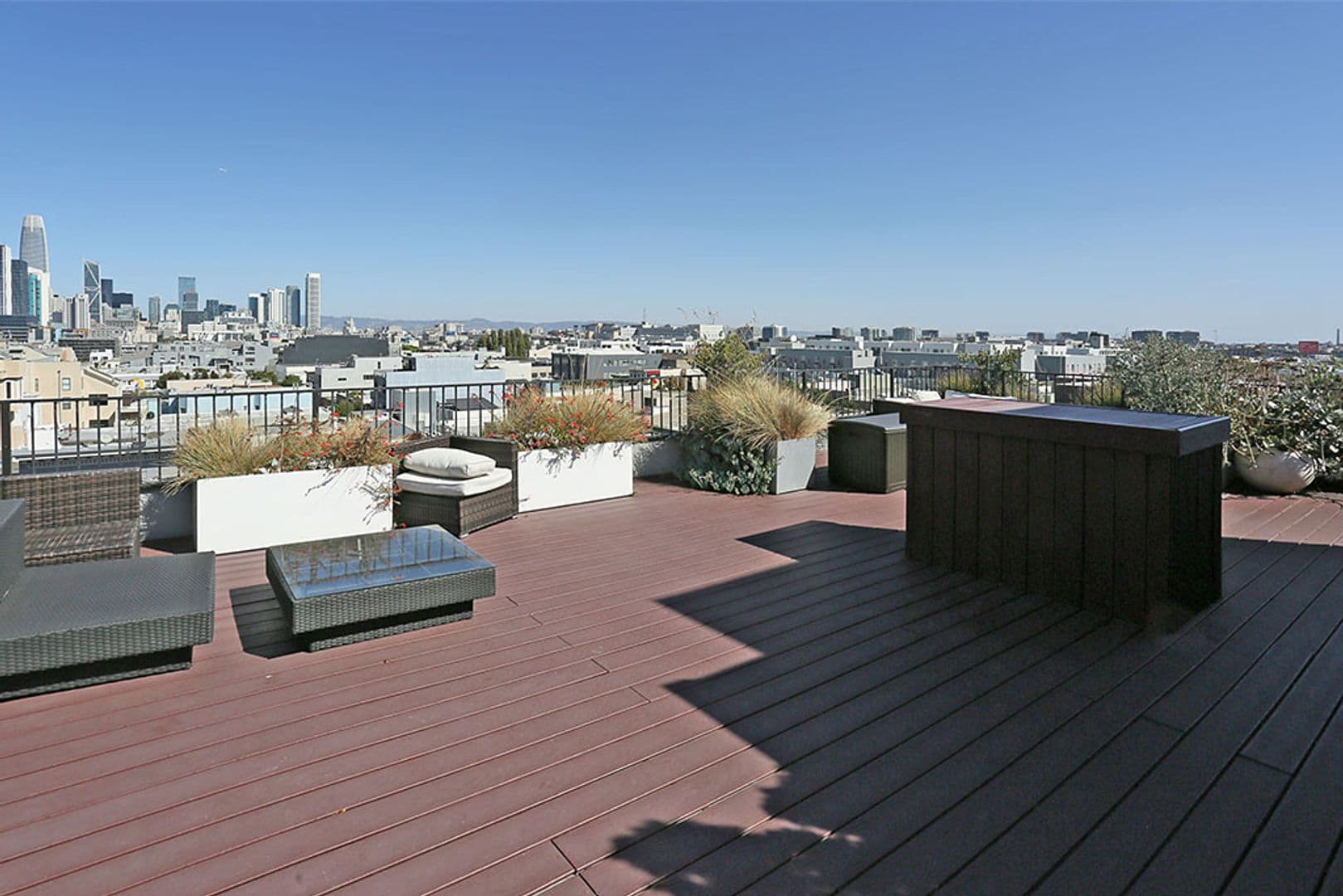 San Francisco House: 252 9th Street #304