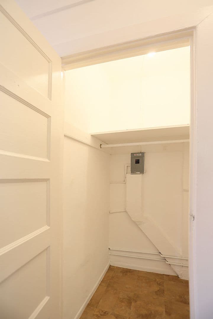 San Francisco House: 797 Bush St - #405