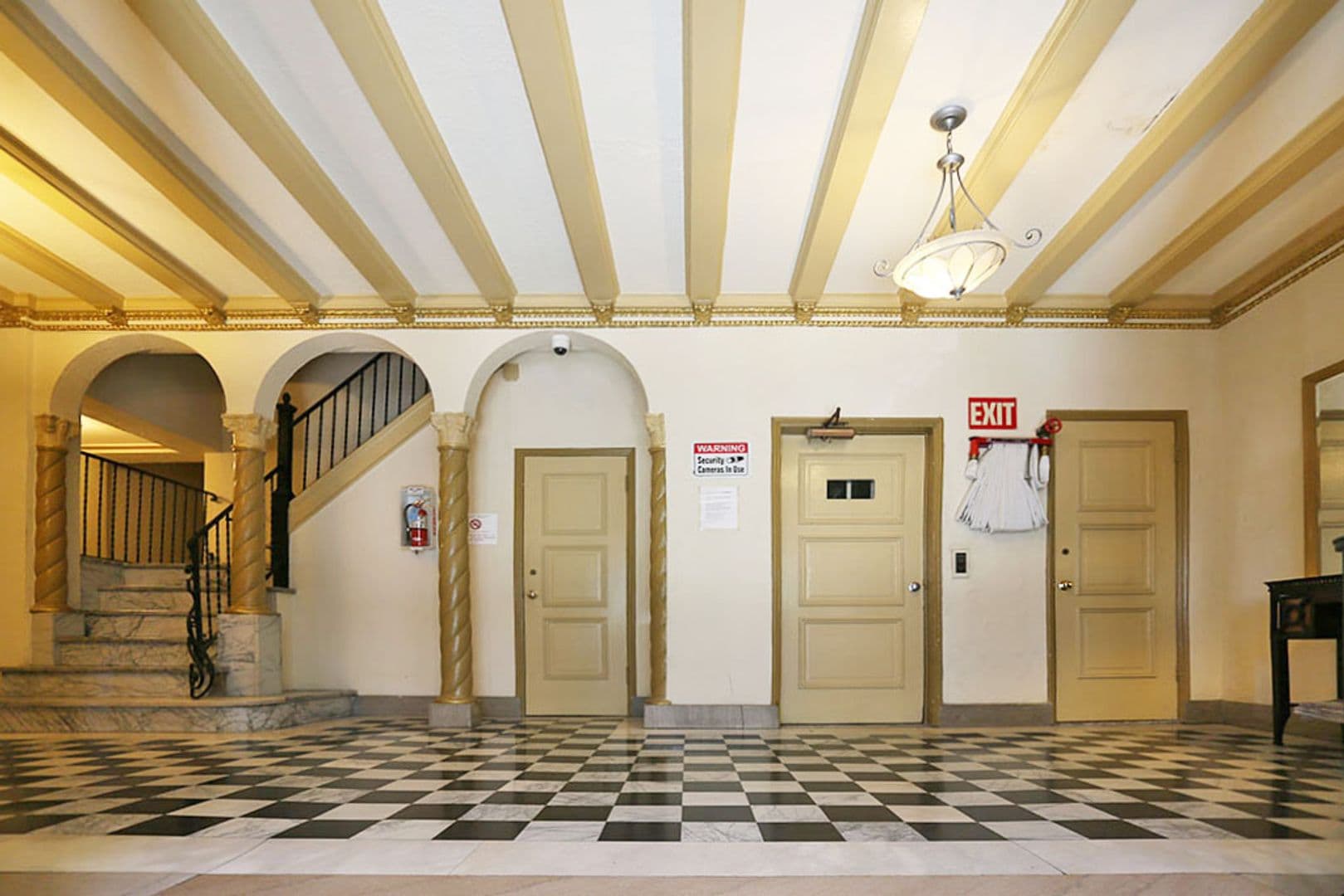 San Francisco Apartment: 494 27th Avenue