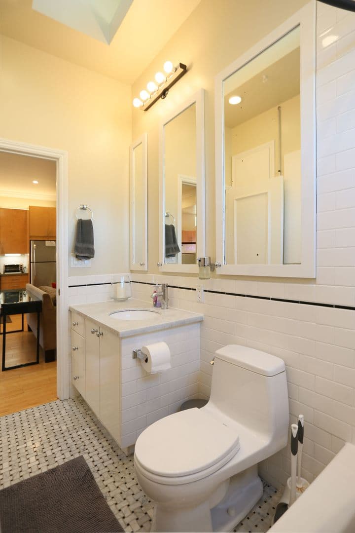 San Francisco Apartment: 732 San Jose Avenue