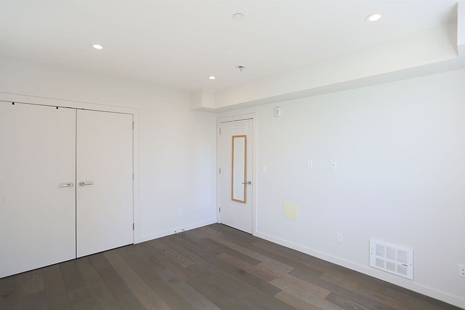 San Francisco House: 252 9th Street #304