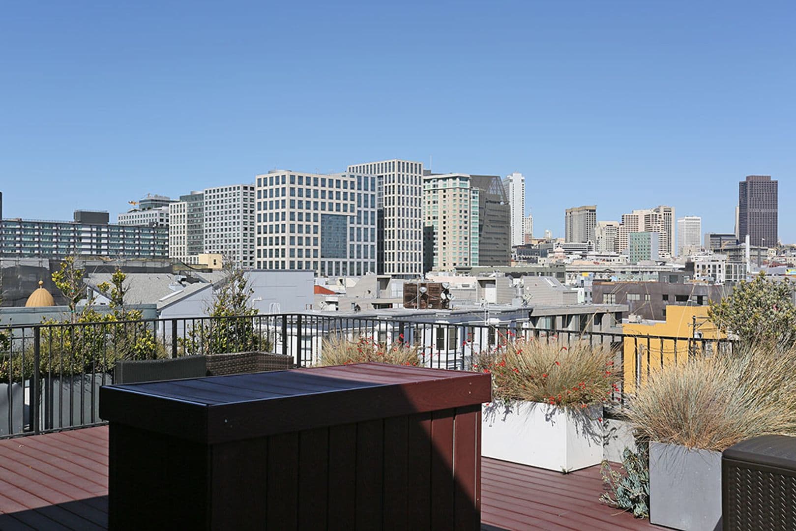 San Francisco House: 252 9th Street #304