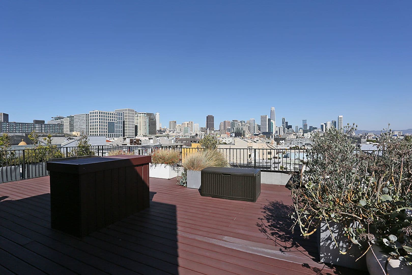 San Francisco House: 252 9th Street #304