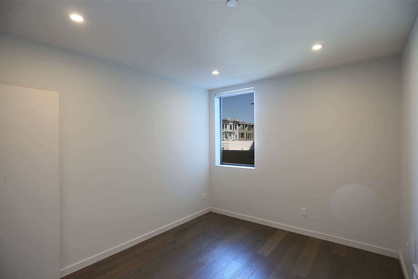 San Francisco House: 252 9th Street #304