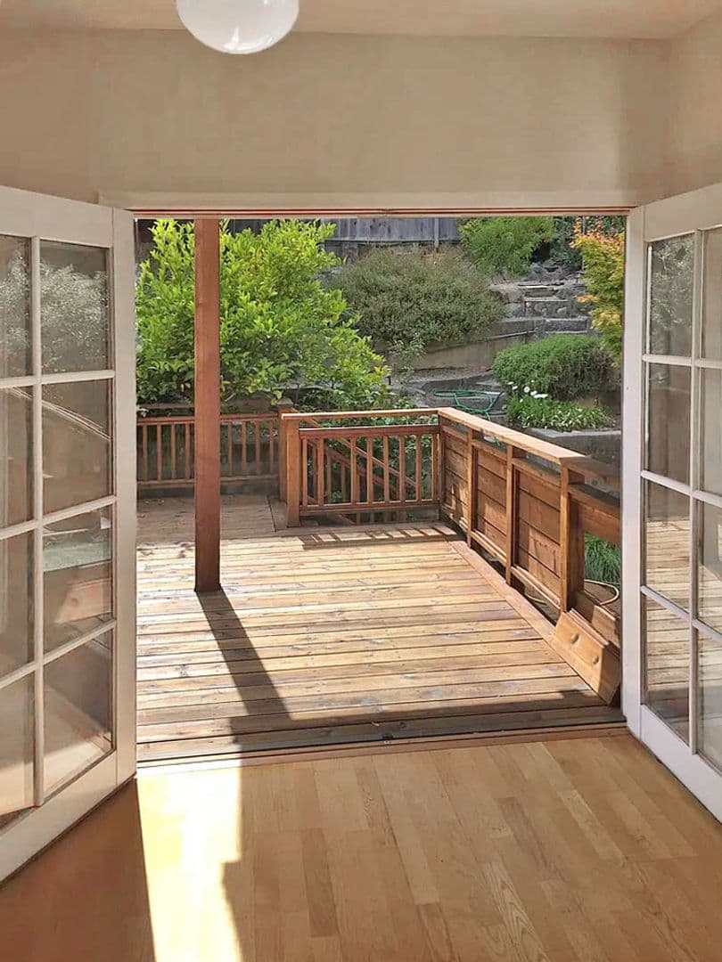 San Francisco Apartment: 33 Loyola Terrace