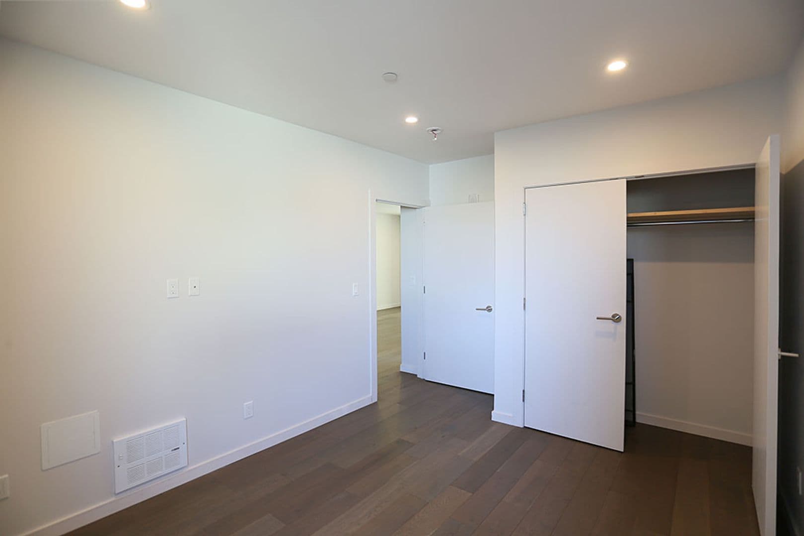 San Francisco House: 252 9th Street #304