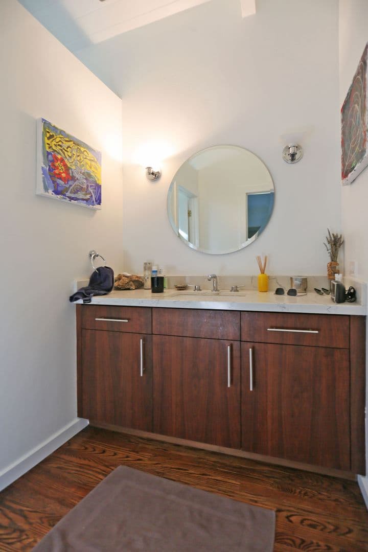 Healdsburg House: 14950 Chalk Hill Road