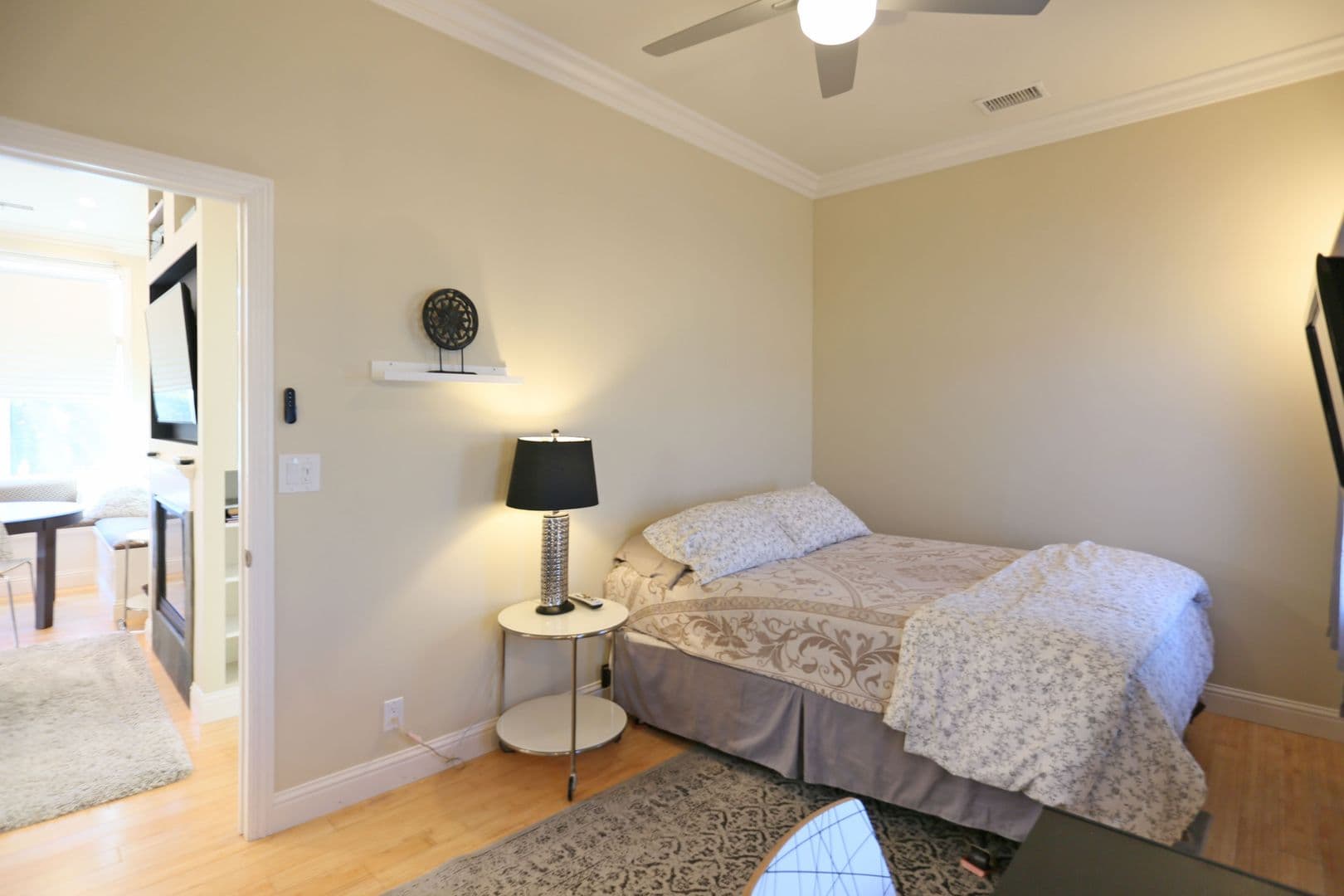 San Francisco Apartment: 732 San Jose Avenue
