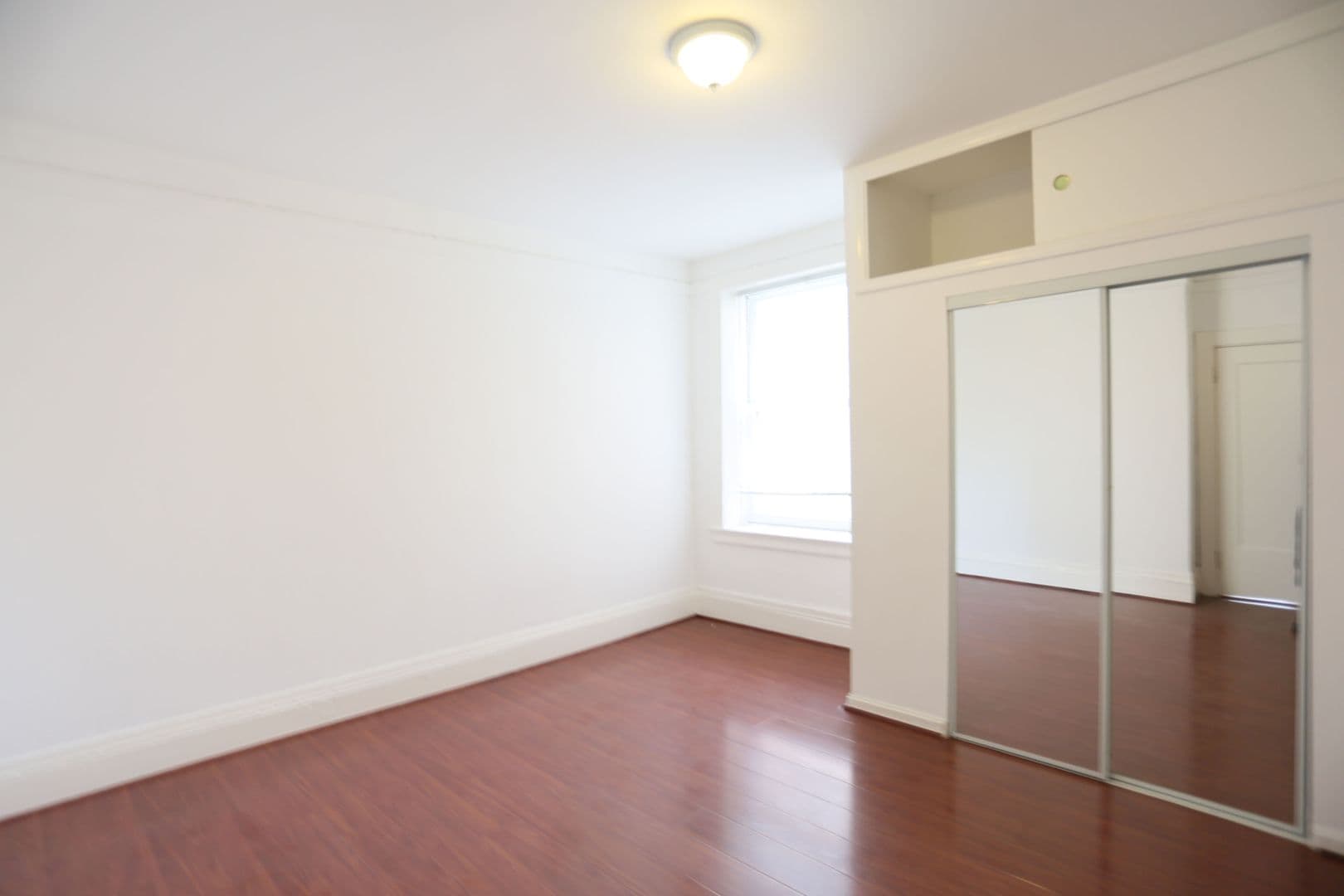 San Francisco House: 660 Bush Street #502