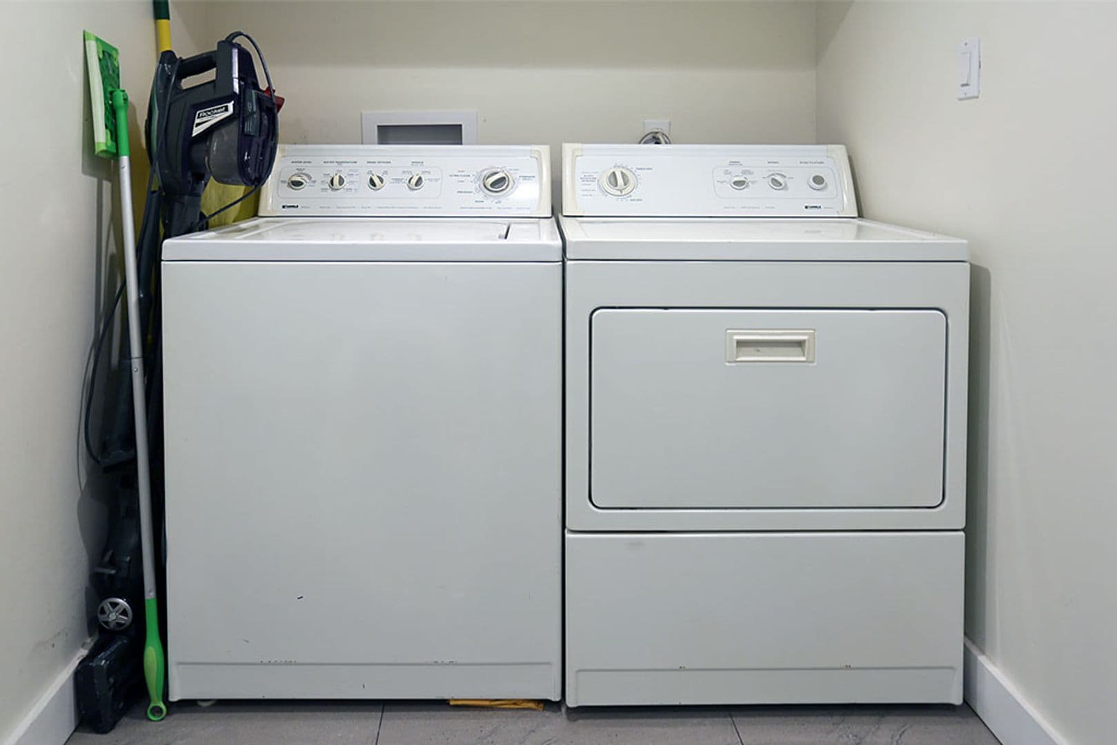 San Francisco Apartment: 1850 35th Avenue