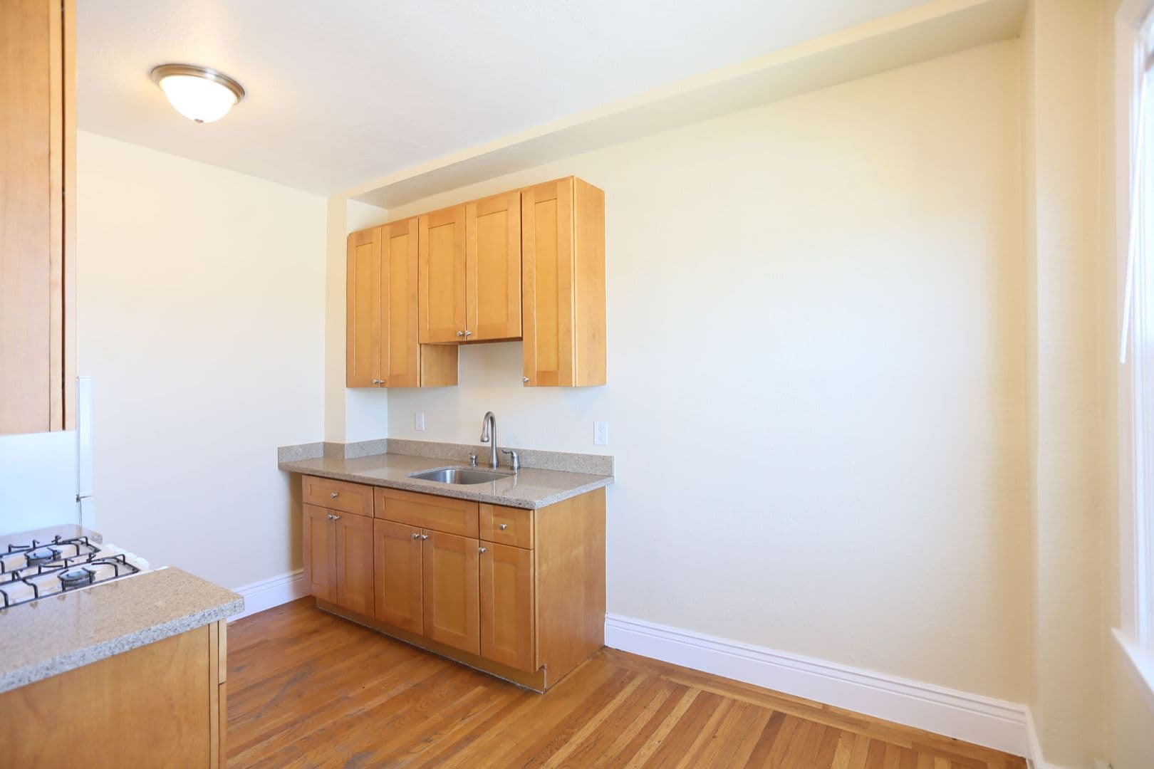 San Francisco Apartment: 494 27th Avenue