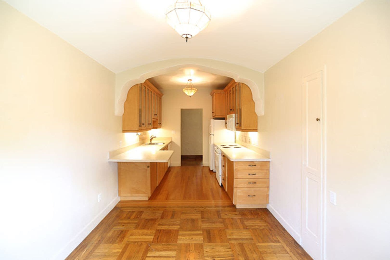San Francisco Apartment: 2465 Chestnut Street