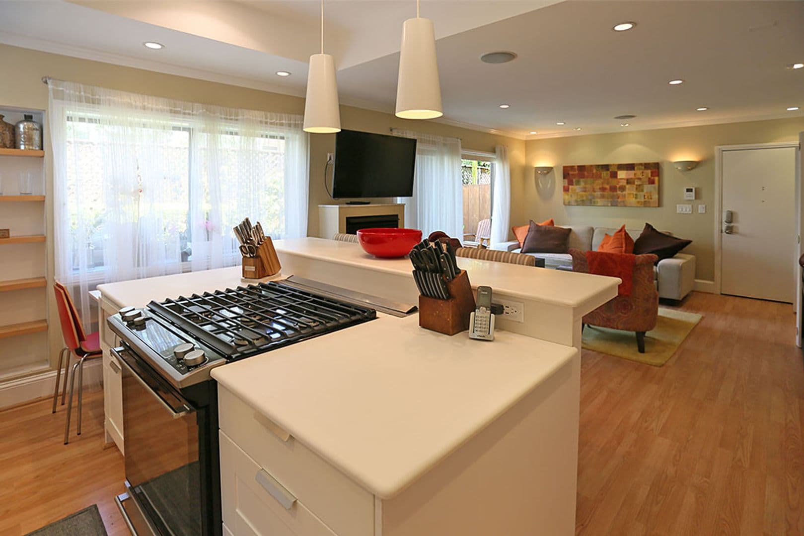 San Francisco House: 2250 North Point Street, #7