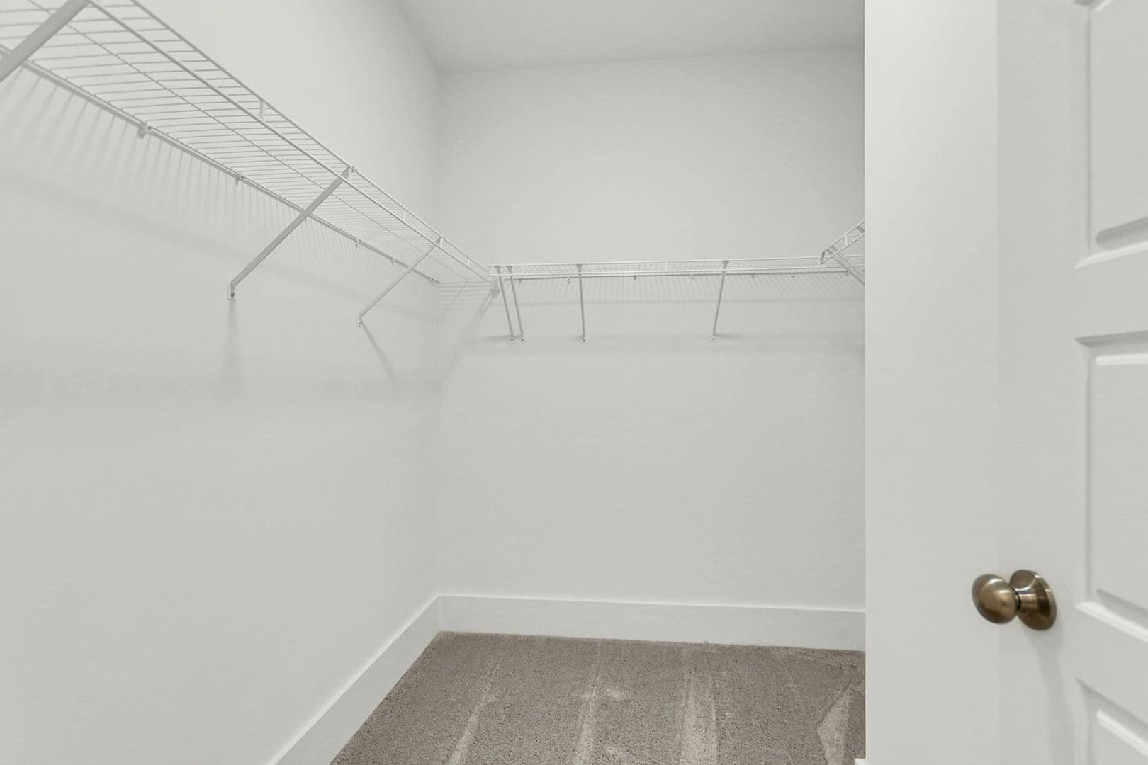 Summerville House: 254 Symphony Ave