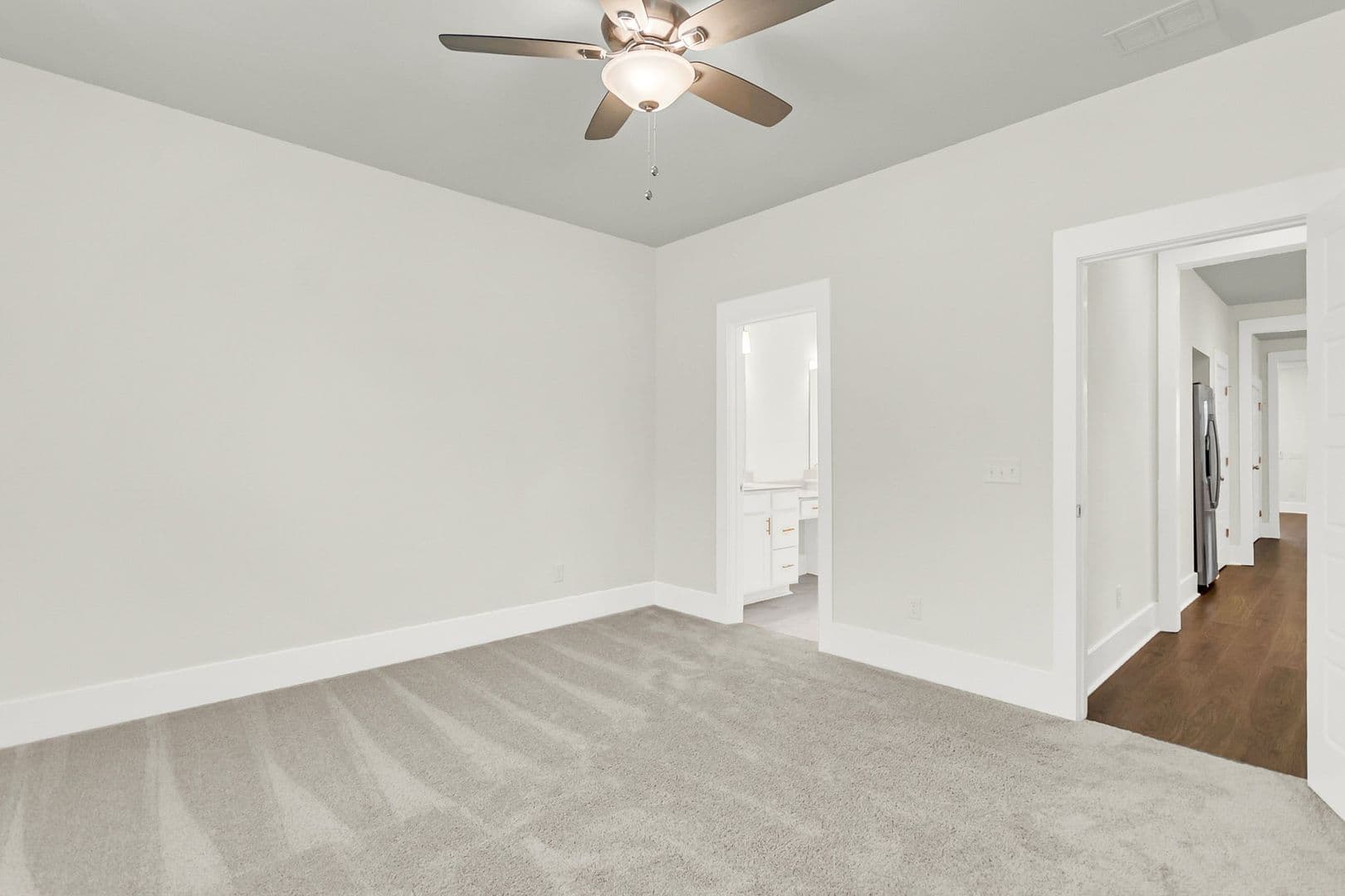 Summerville House: 254 Symphony Ave