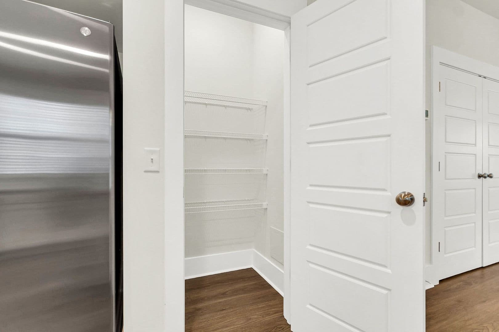 Summerville House: 254 Symphony Ave