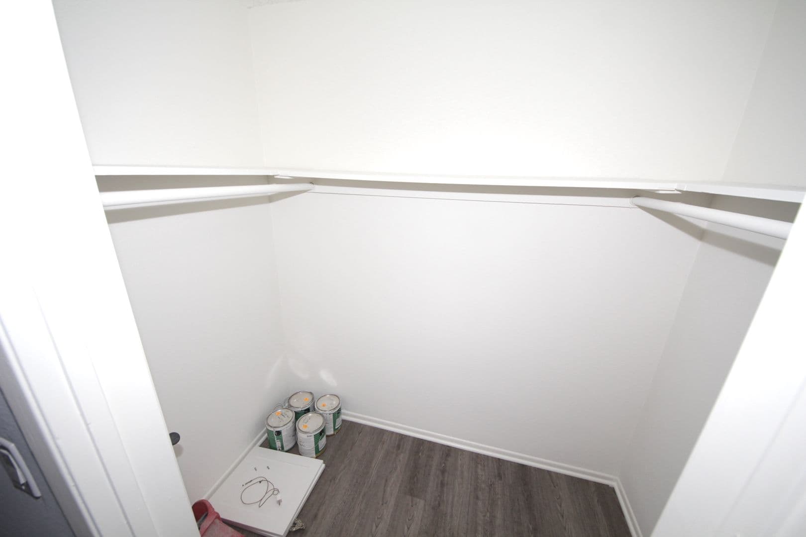 Los Angeles Apartment: 12133, 12135 Mitchell Avenue